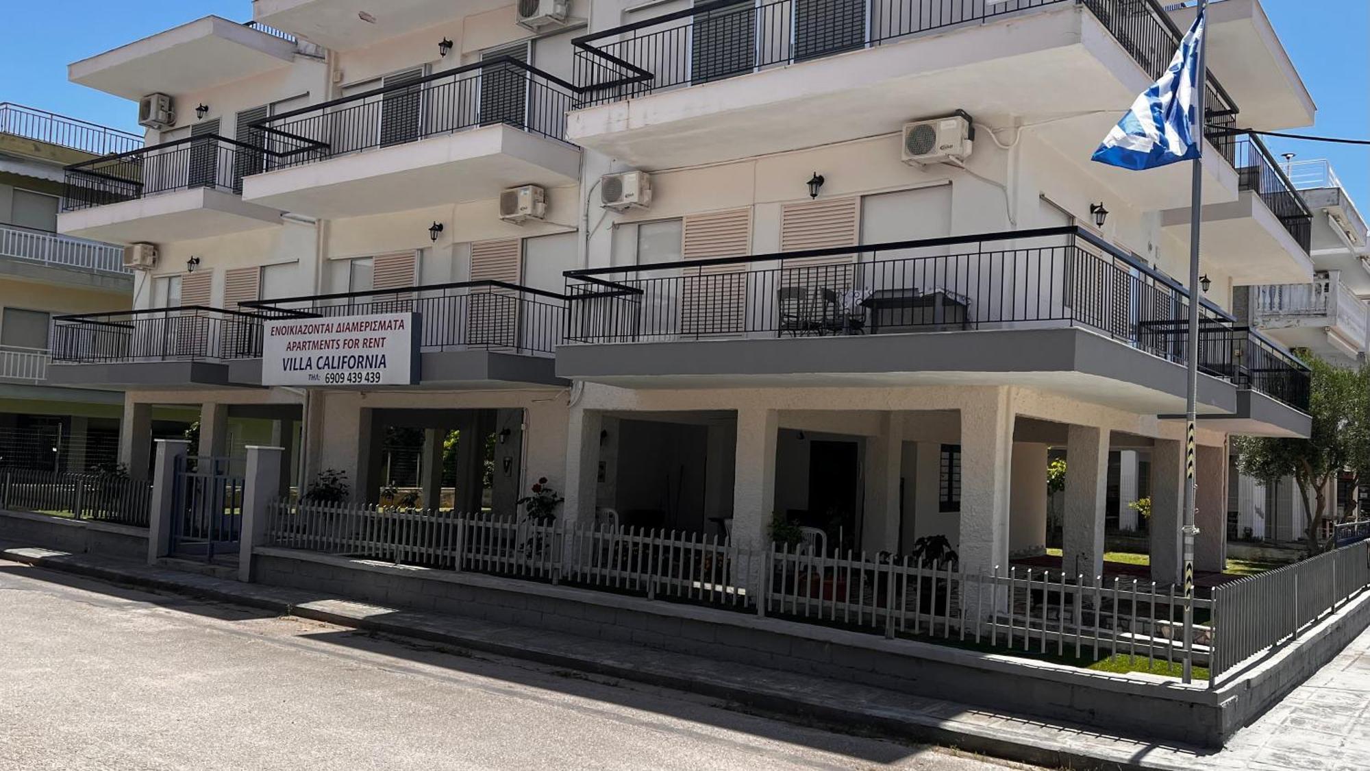 Villa California Paralia Dionysiou Luaran gambar